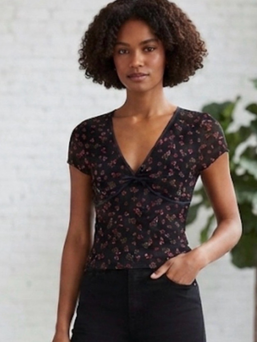 Aeropostale Mesh VNeck Crop Top